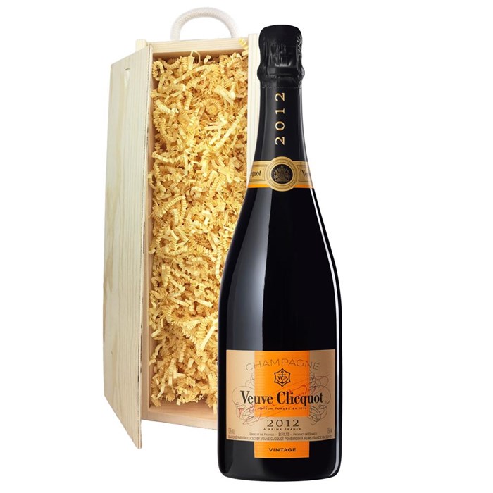 View Veuve Clicquot Vintage 2015 Champagne 75cl In Pine Gift Box